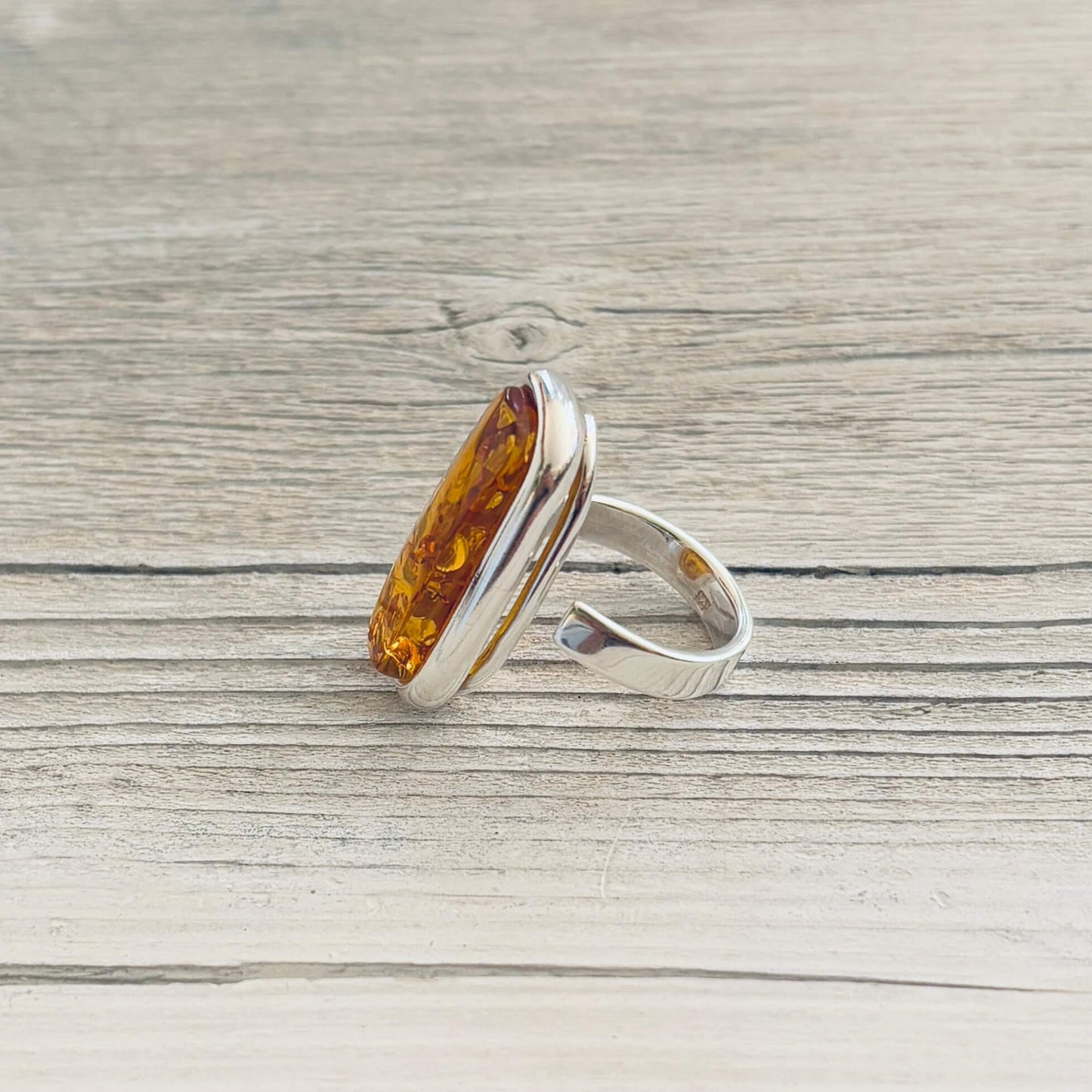 right side adjustable amber rectangular shaped ring