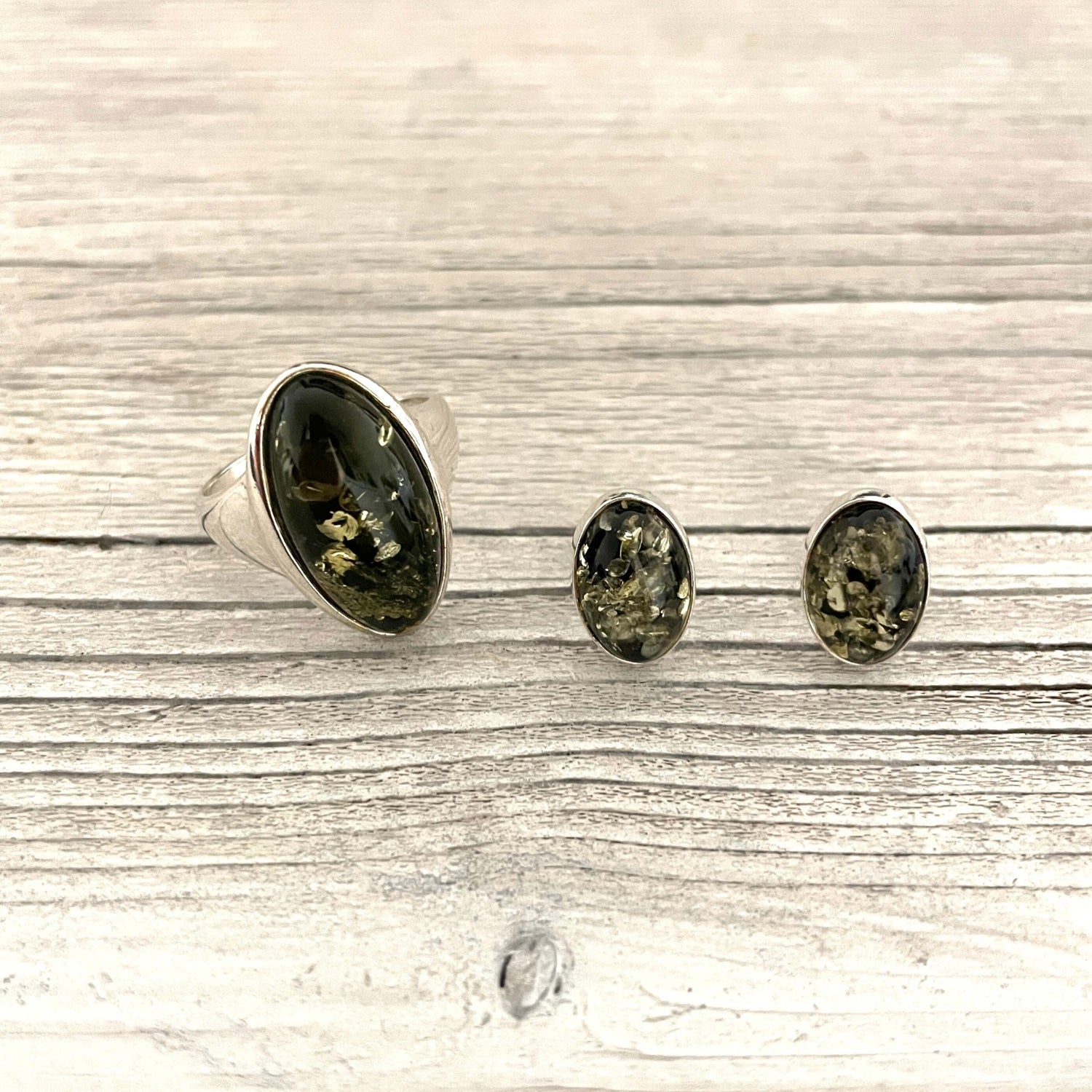 oval shaped green amber jewellery set