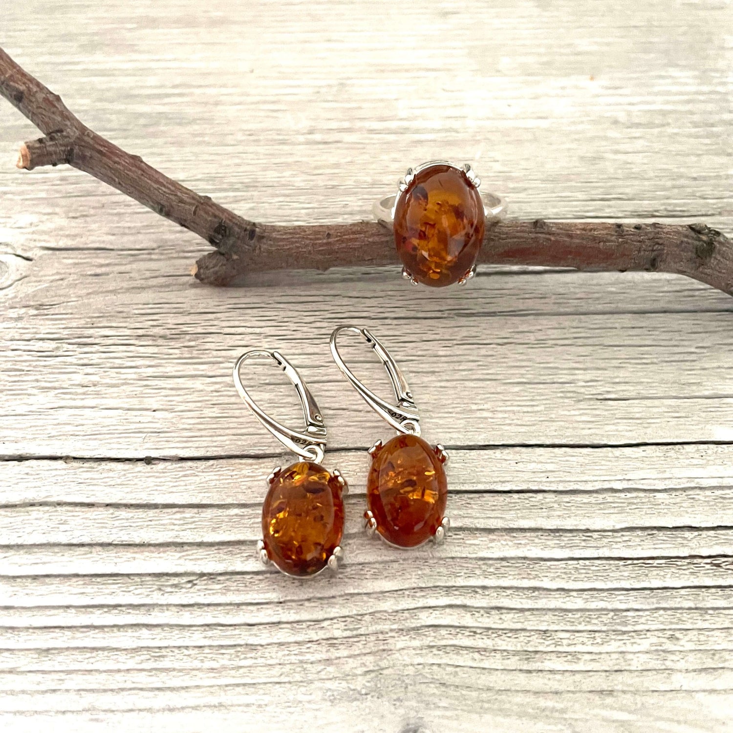 baltic amber oval shaped matching amber ring with lever back amber  earrings