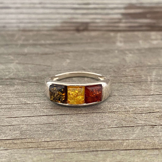 sterling silver square shaped mixed coloured amber ring