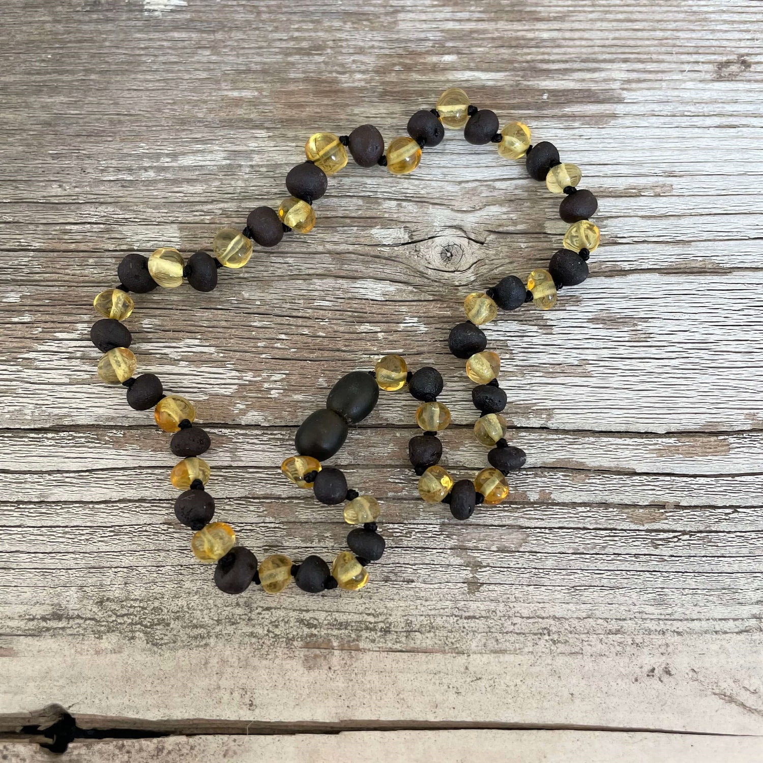 mixed coloured beaded necklace with screw clasp