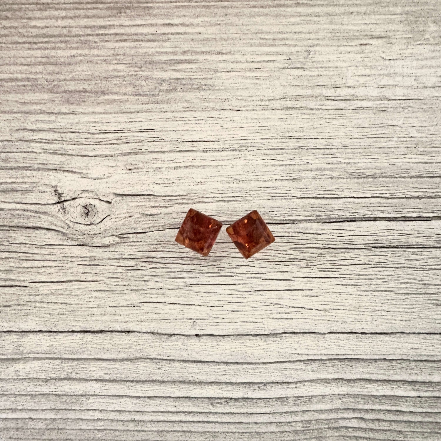 Pair of square stud earrings