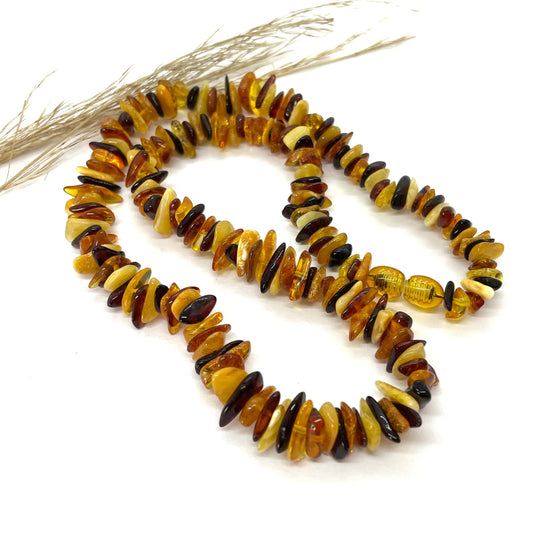 beaded amber mixed coloured necklace with screw clasp