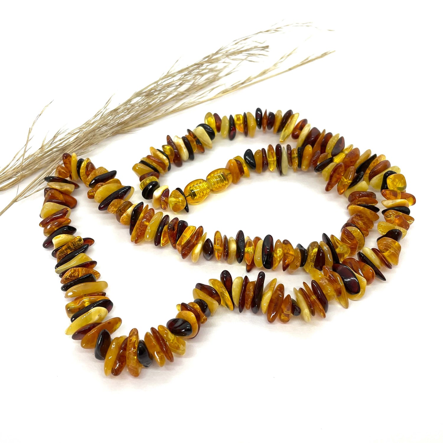 beaded amber mixed coloured necklace with screw clasp