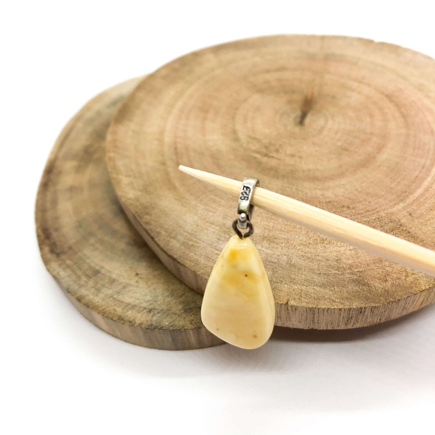 tear drop yellow amber pendant