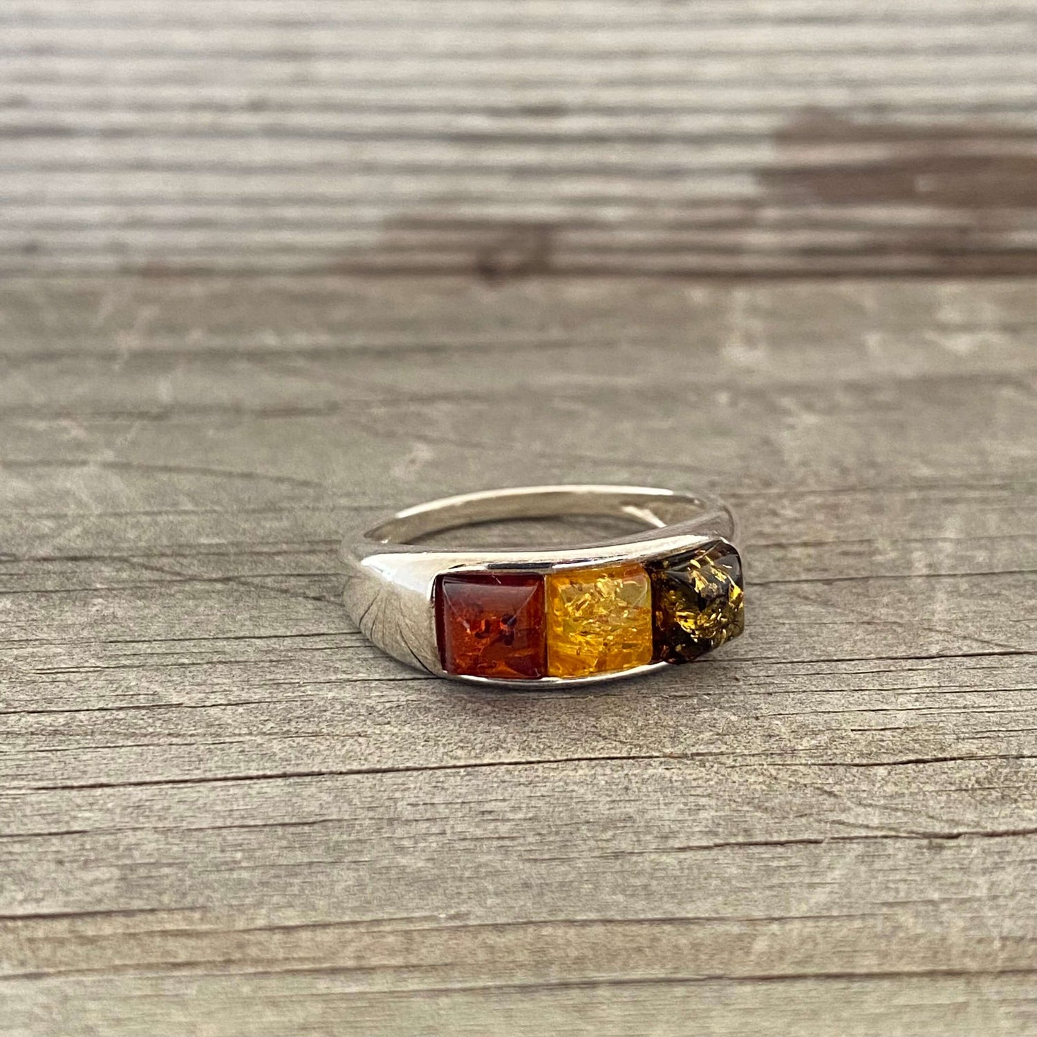 sterling silver square shaped mixed coloured amber ring